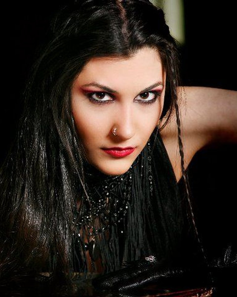 Angel Wolf-Black
